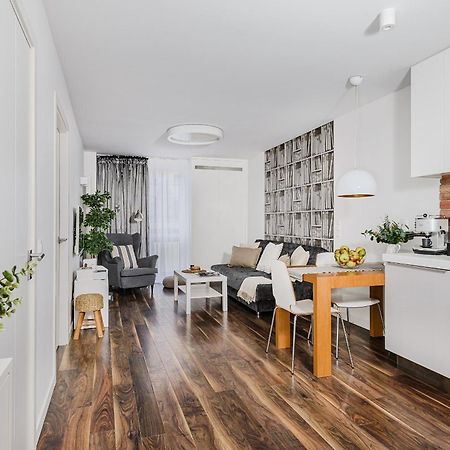 Grzybowska P&O Serviced Apartments Varşova Dış mekan fotoğraf